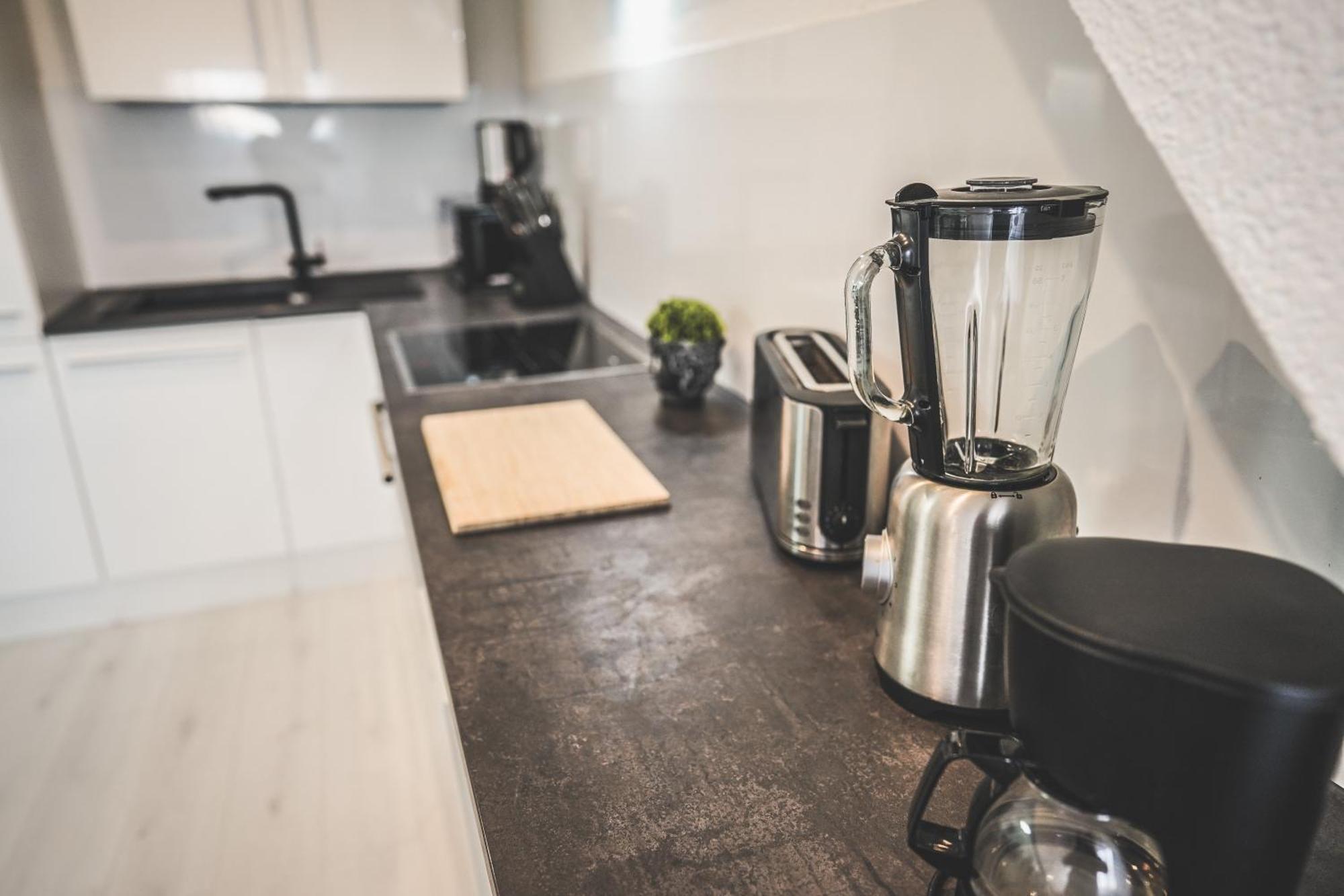 Luxus Maisonette Wohnung Am See, Wehome Premium Sankt Leon-Rot Exteriér fotografie