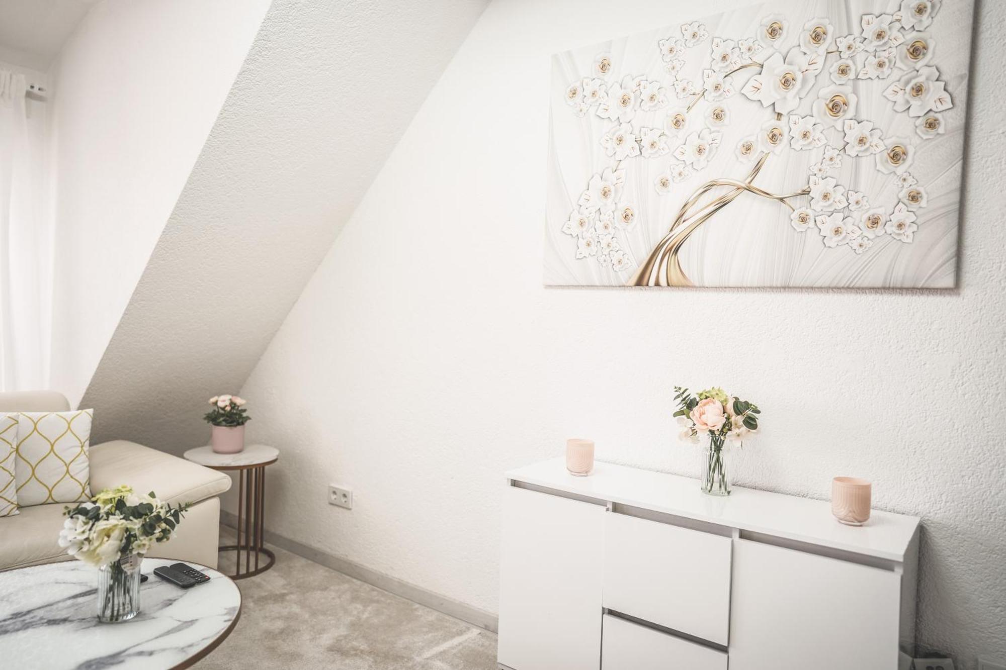 Luxus Maisonette Wohnung Am See, Wehome Premium Sankt Leon-Rot Exteriér fotografie