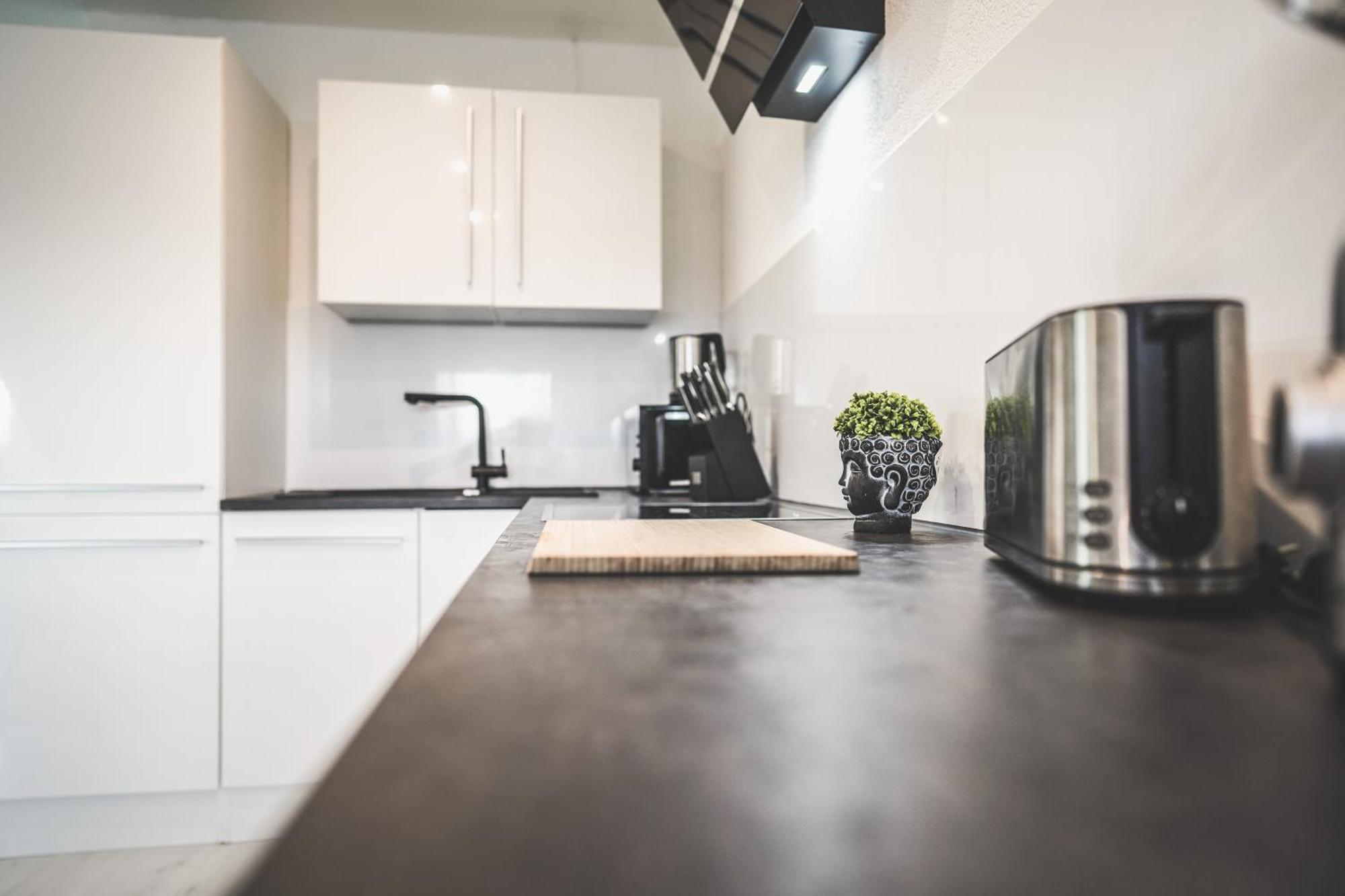 Luxus Maisonette Wohnung Am See, Wehome Premium Sankt Leon-Rot Exteriér fotografie