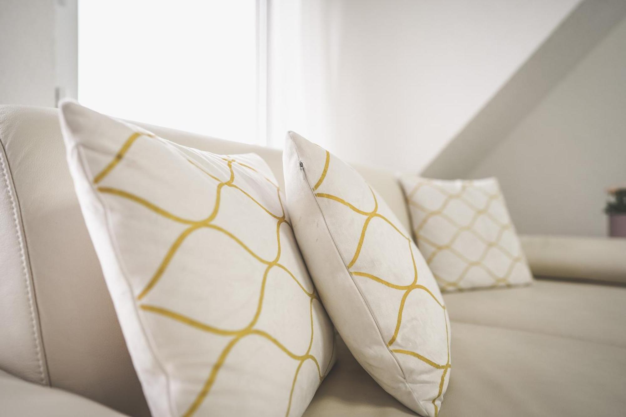 Luxus Maisonette Wohnung Am See, Wehome Premium Sankt Leon-Rot Exteriér fotografie